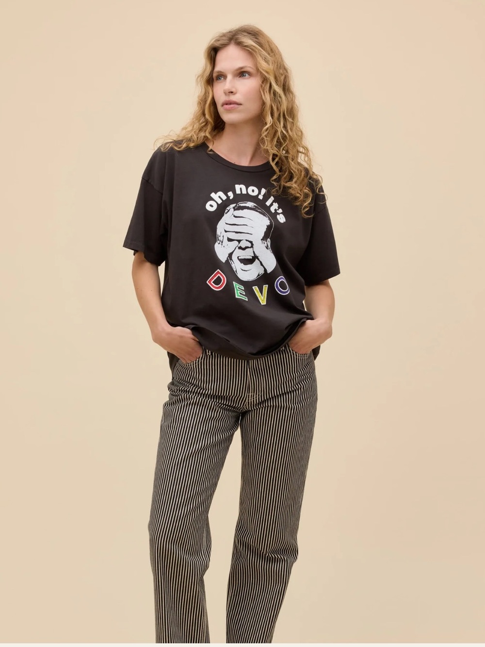 Oh No It's Divo
Daydreamer Tee
NWT
Color -Black
OVERSIZED